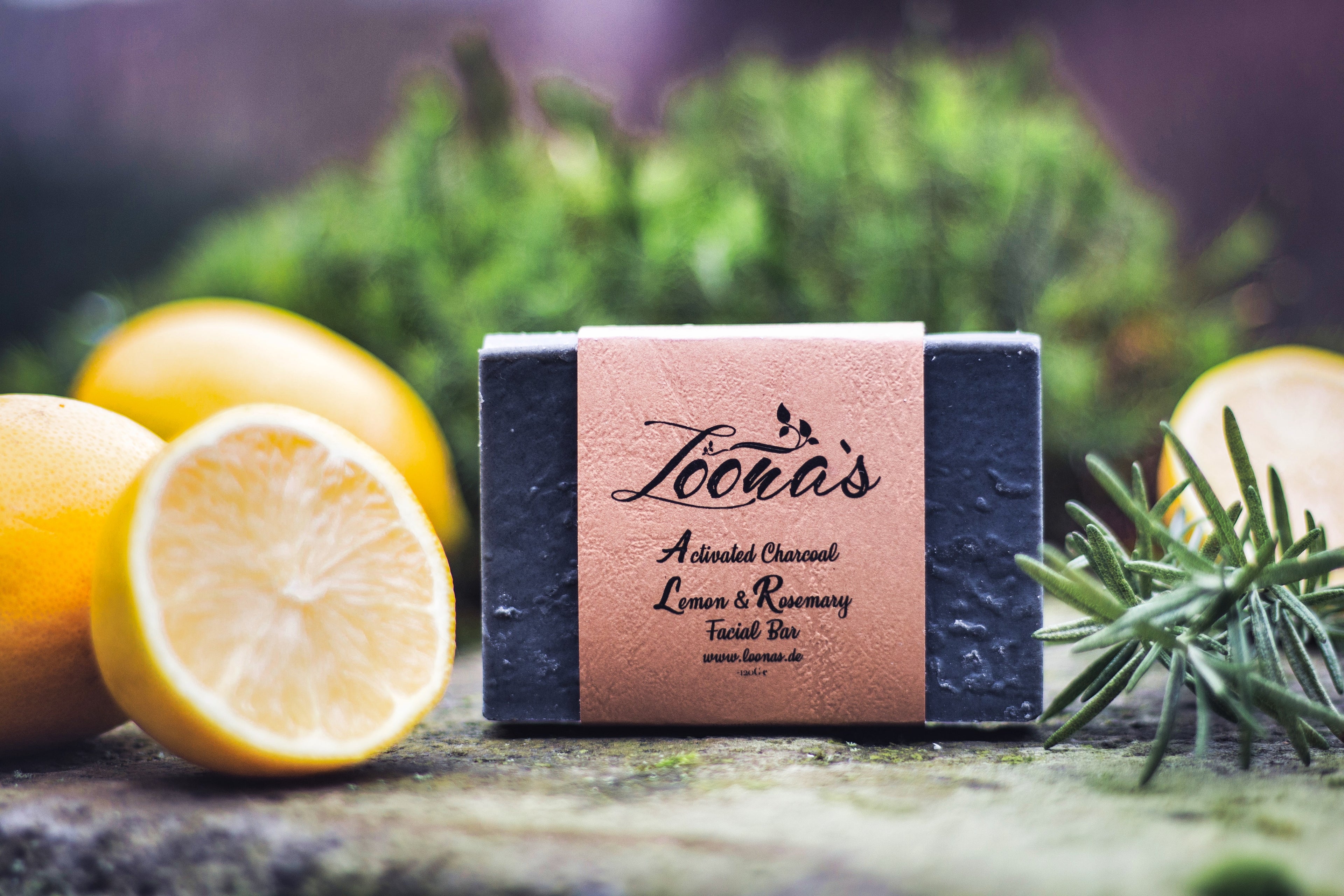 Aktivkohle mit Rosmarin & Zitrone (Für unreine, fettende Haut & Mischhaut)