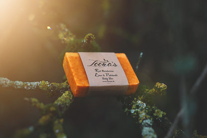 Rote Mandarine mit Patchouli &amp; Limette Naturseife
